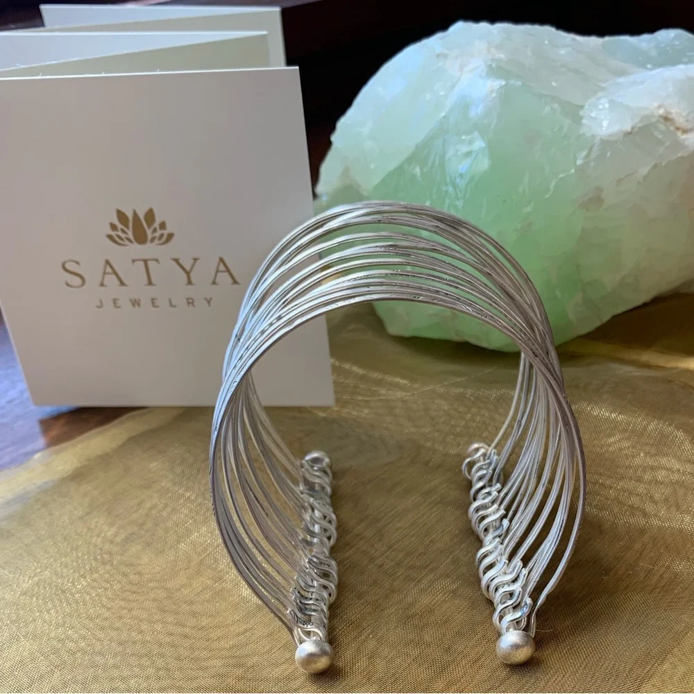 NEW Satya Sterling Silver Large Bangle Bracelet Cuff “Something Special” $349 - Picture 8 of 16